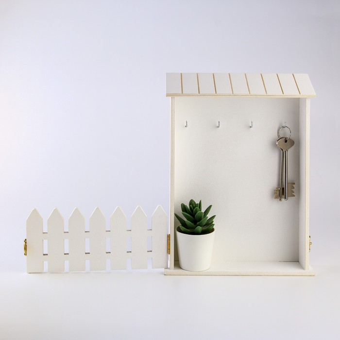 Ключница настенная «Белая», 22,5 х 30,5 х 5,7 см. Ключница настенная «Белая», 22,5 х 30,5 х 5,7 см.