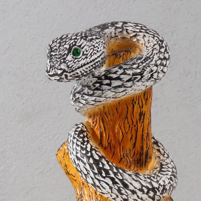 Фигурка Фигурка "ЗМЕЯ НА ПЕНЬКЕ" 33 х 14 х 15 см.