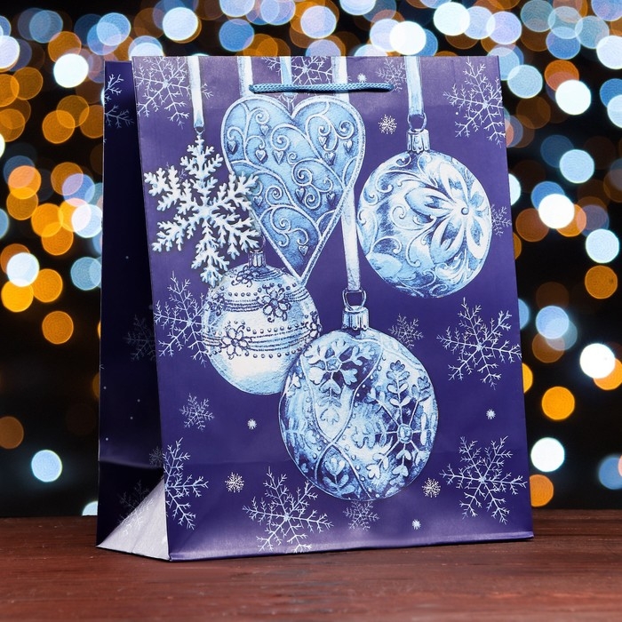 Новый год. Пакет подарочный "Новогодняя гирляда подарков", 26 х 32 х 12 см.