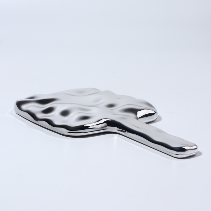 Зеркало с ручкой, зеркальная поверхность 8,5 × 8,5 см, цвет серебристый Зеркало с ручкой, зеркальная поверхность 8,5 × 8,5 см, цвет серебристый