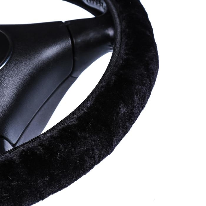 Оплетка на руль TORSO, меховая, мультиразмерная, черный Оплетка на руль TORSO, меховая, мультиразмерная, черный