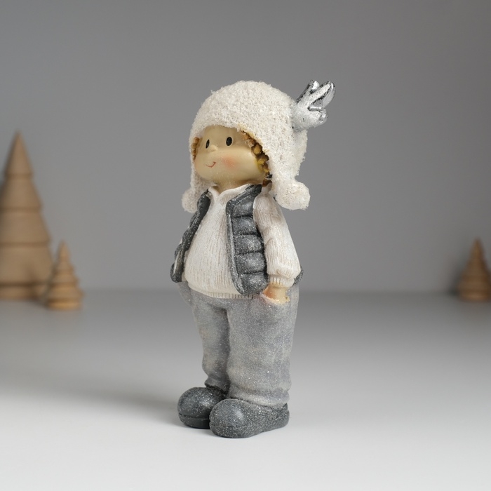 Сувенир полистоун  Сувенир полистоун "Малыш/Малышка в мохнатой шапке с оленьими рожками" МИКС 7х4х14 см