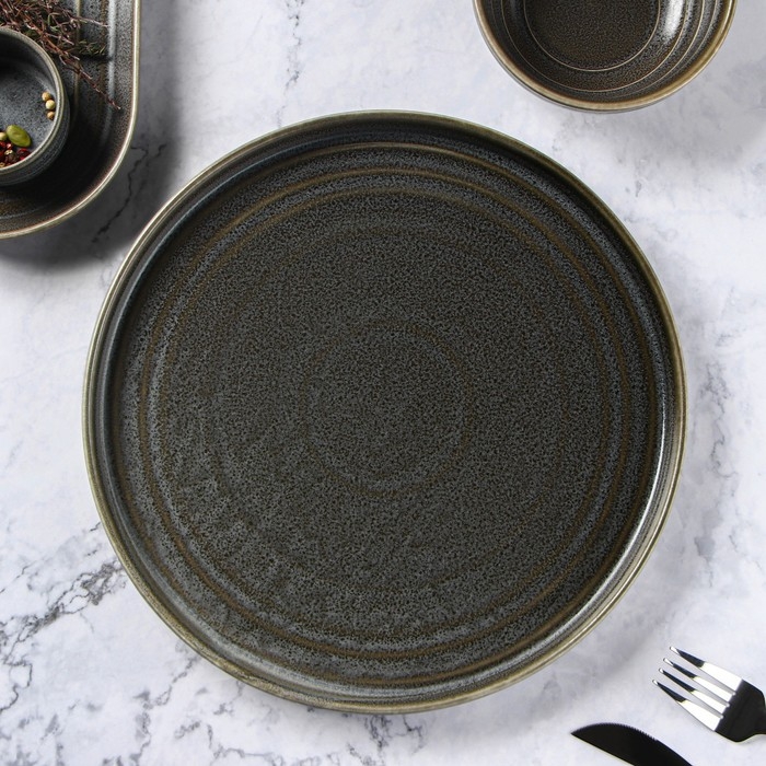 Тарелка фарфоровая обеденная Magistro Urban, d=27,5 см, цвет серый Тарелка фарфоровая обеденная Magistro Urban, d=27,5 см, цвет серый