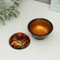 Солонка с крышкой &laquo;Ягодка&raquo;, 9&times;6.5 см, хохлома, дерево, МИКС