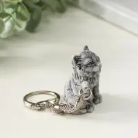 Брелок "Котенок с поднятой лапкой маленький" 3,5 см