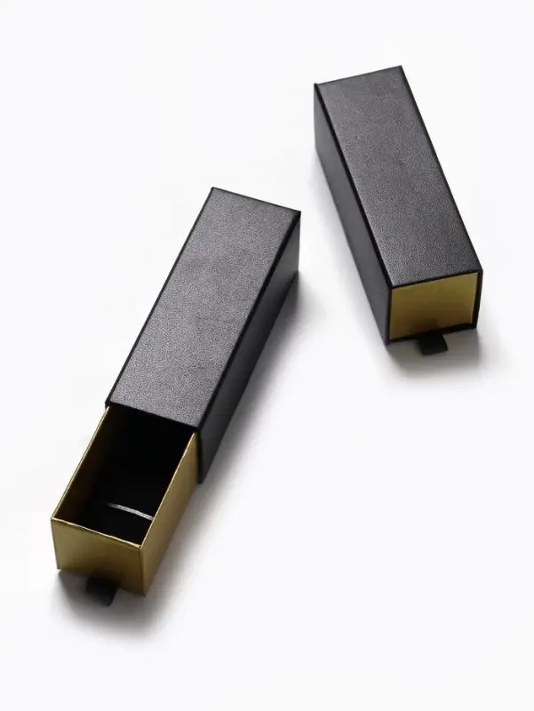 Коробочка подарочная под набор &laquo;Помада&raquo;, 4&times;12&times;4 см, чёрная