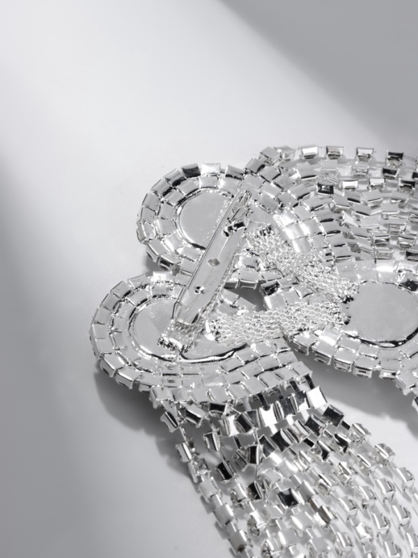 Брошь «Эполет» голливуд, цвет белый в серебре Брошь «Эполет» голливуд, цвет белый в серебре