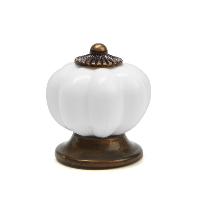 Ручка-кнопка ТУНДРА, d=33, пластик, белая, 8 шт TMP Ручка-кнопка ТУНДРА, d=33, пластик, белая, 8 шт TMP