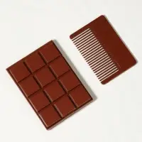Зеркало складное &laquo;Шоколадное чудо&raquo;, с расчёской, 8.5&times;6 см, МИКС