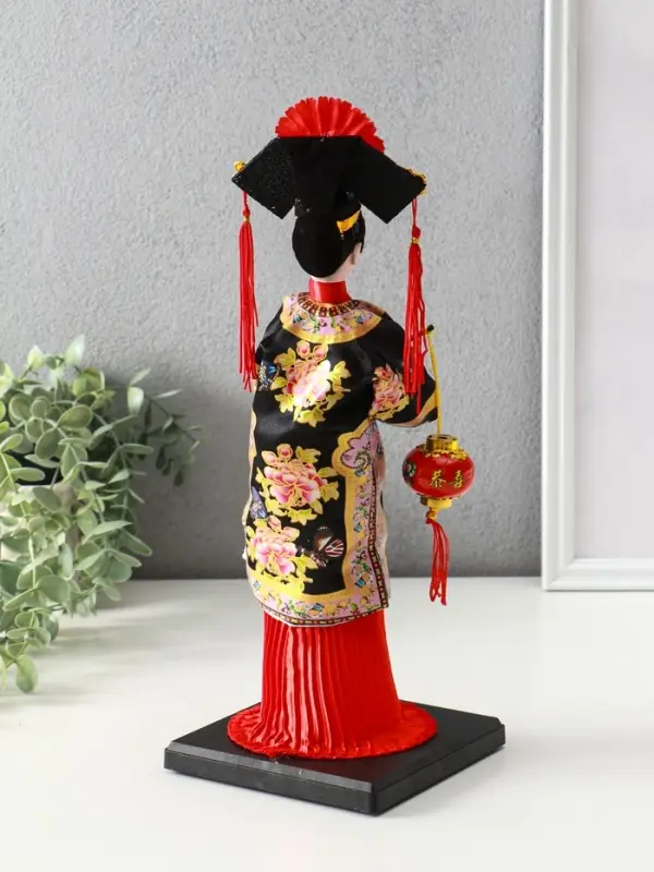 Кукла коллекционная &laquo;Китаянка в национальном платье с китайским фонариком&raquo;, 32&times;12.5&times;12.5 см, МИКС