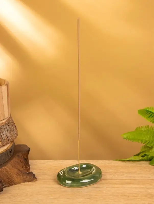 Подставка под благовония  Подставка под благовония "Галька" керамика, цв. зелёный, 7х5х1 см