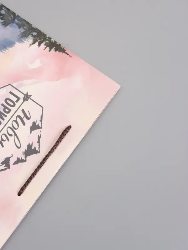 Пакет подарочный "Северный характер" ламинированный 26 х 12 х 32 см