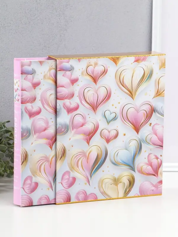 Фотоальбом на 200 фото 13х18 см "Воздушные сердца" в коробке 5,5х23,5х29,5 см