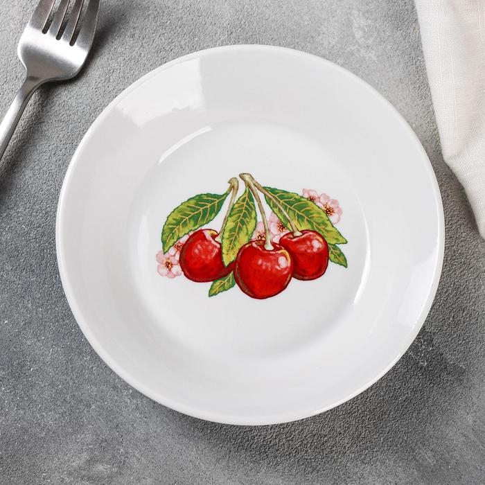 Тарелка фарфоровая «Вишня», d=14 см Тарелка фарфоровая «Вишня», d=14 см