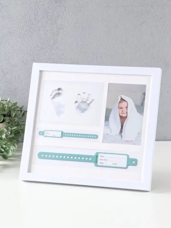 Фоторамка пластик 10х15 см с полимерной глиной "Первое фото" белая 30,8х33,5х2 см