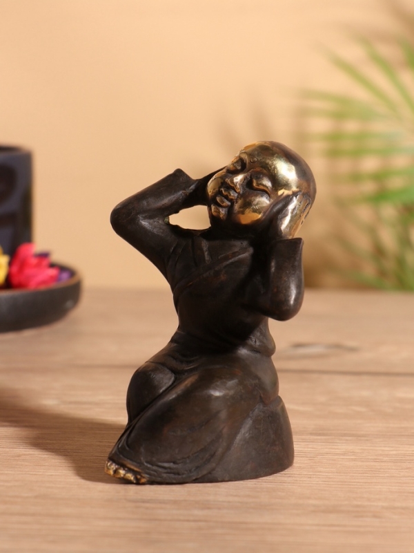 Сувенир бронза Сувенир бронза "Монах" 7х6х10 см