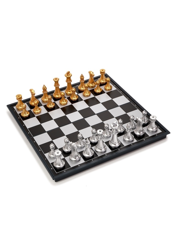 Шахматы магнитные 36 х 37 см, король h-8 см, пешка h-4.2 см Шахматы магнитные 36 х 37 см, король h-8 см, пешка h-4.2 см