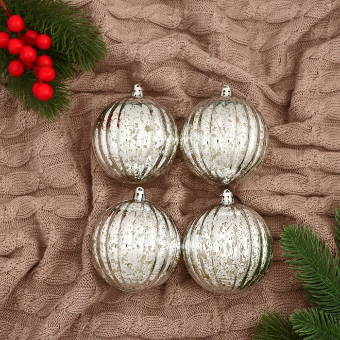 Набор шаров пластик d-8 см, 4 шт Набор шаров пластик d-8 см, 4 шт "Винтаж" полосы, серебро