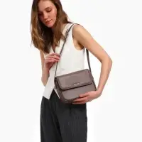 Сумка женская мессенджер TEXTURA на магните, 25&times;7.5&times;19 см, бежевая