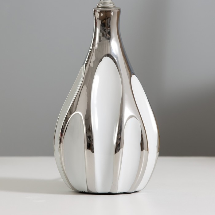 Настольная лампа Настольная лампа "Жюли" Е14 40Вт белый серебро 22х22х37см RISALUX