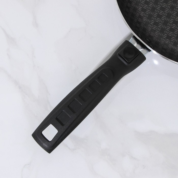 Сковорода «Хозяюшка», d=24 см, съёмная ручка, стеклянная крышка, антипригарное покрытие, цвет бордовый Сковорода «Хозяюшка», d=24 см, съёмная ручка, стеклянная крышка, антипригарное покрытие, цвет бордовый