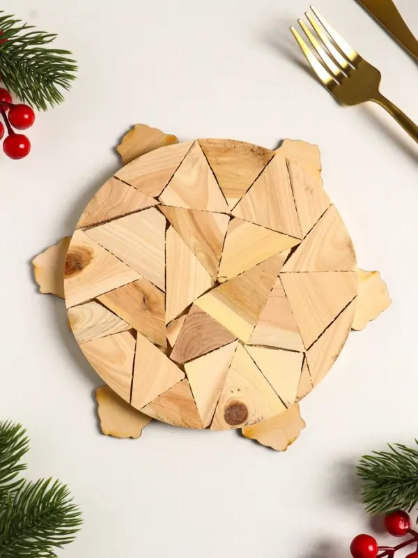 Подставка под горячее Лошадь маленькая, 20см, можжевельник Подставка под горячее Лошадь маленькая, 20см, можжевельник