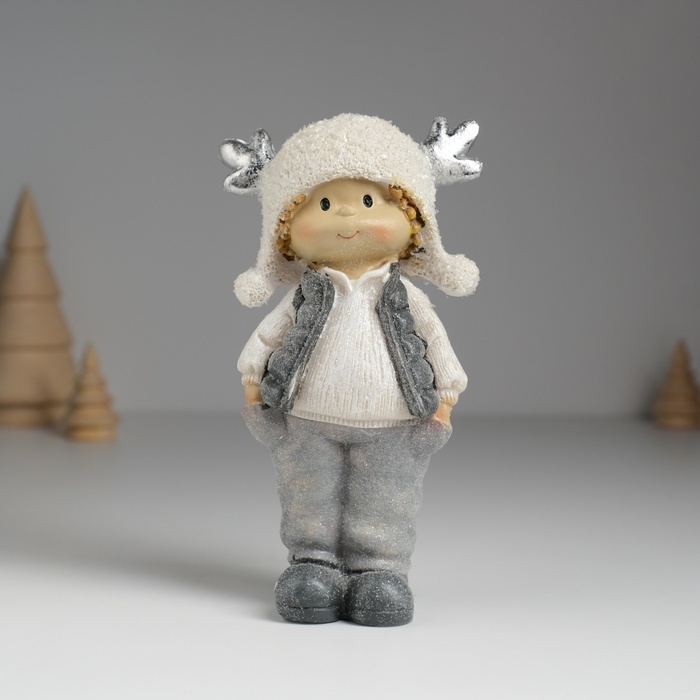 Сувенир полистоун  Сувенир полистоун "Малыш/Малышка в мохнатой шапке с оленьими рожками" МИКС 7х4х14 см
