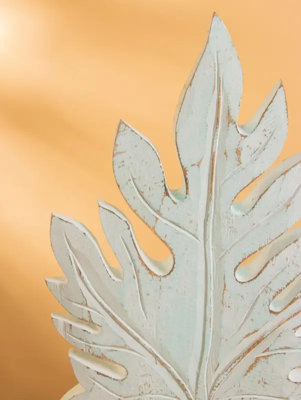 Сувенир на подставке «Лист», 29×8×57 см, дерево Сувенир на подставке «Лист», 29×8×57 см, дерево