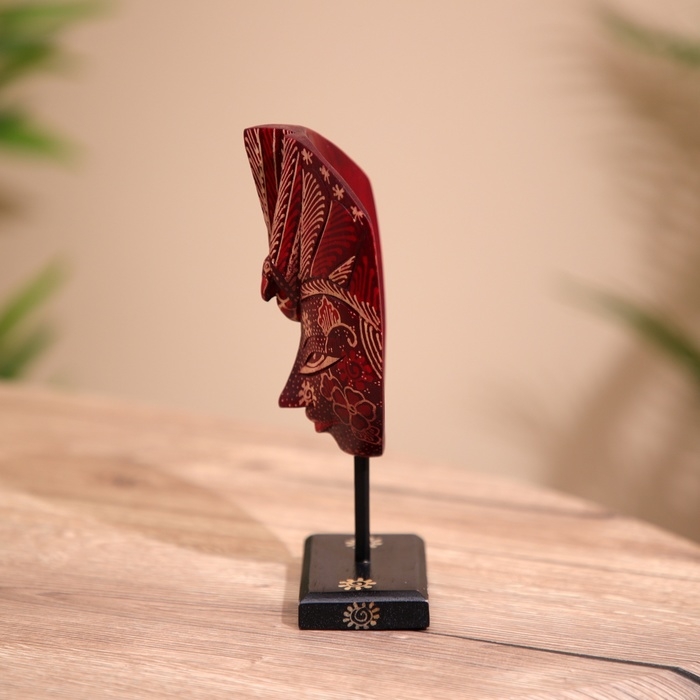 Сувенир Сувенир "Маска" на подставке, батик, дерево 20 см