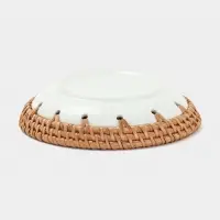 Тарелка керамическая с ротангом, 13.5&times;13.5&times;3 см, МИКС