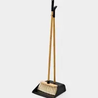 Щетка с совком "Meli" бамбуковый держатель, цвет черный 26х24х98 см Щетка с совком "Meli" бамбуковый держатель, цвет черный 26х24х98 см