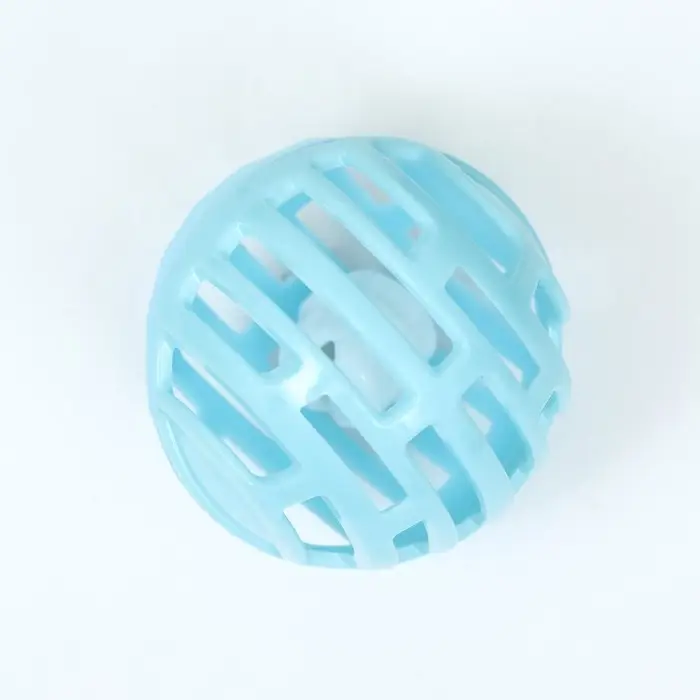 Шарик для кошек сетчатый  с бубенчиком, 4,5 см, голубой Шарик для кошек сетчатый  с бубенчиком, 4,5 см, голубой
