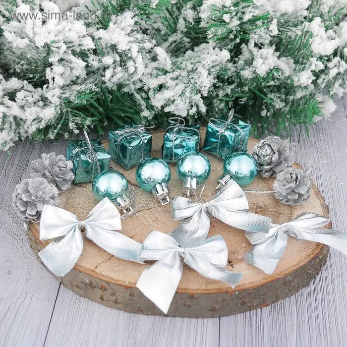 Ёлочные игрушки &laquo;Сюрприз&raquo;, набор 16 шт. (4 шара, 4 банта, 4 подарка, 4 шишки), серебристый/голубой
