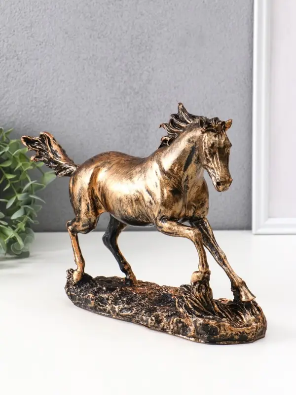 Фигура Фигура "Лошадь бегущая" 9х32х22 см