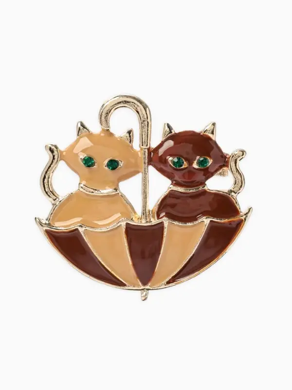 Брошь &laquo;Кошки&raquo; в зонте, осенняя, цвет коричневый в золоте