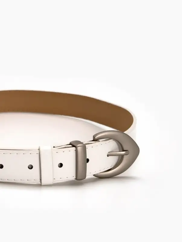 Ремень жен 05-01-02-01, Июнь2506, 3*0,3*110 см, без винта, пряж мат металл, 1 прокол, белый 109031 Ремень жен 05-01-02-01, Июнь2506, 3*0,3*110 см, без винта, пряж мат металл, 1 прокол, белый 109031