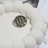 Пуговица металлическая на ножке &laquo;Орнамент&raquo;, декоративная, d=25 мм, цвет белый, серебряный