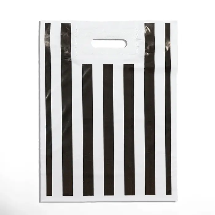 Пакет полиэтиленовый с вырубной усиленной ручкой, ЧБ 30 х 40 см, 50 мкм Пакет полиэтиленовый с вырубной усиленной ручкой, ЧБ 30 х 40 см, 50 мкм