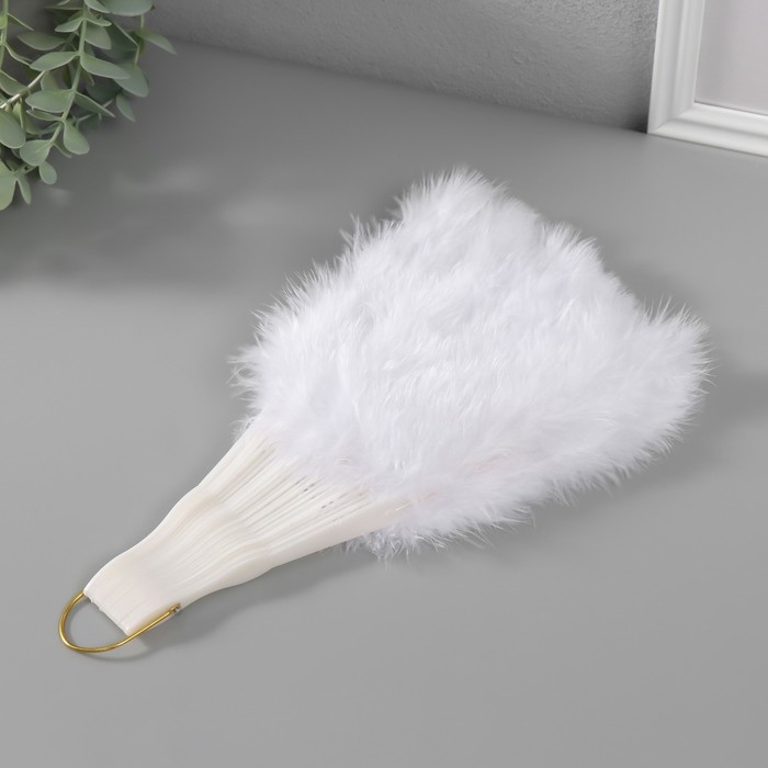 Веер пластик, перо Веер пластик, перо "Белоснежный" h=26 см 25 лопастей 3х50х26 см