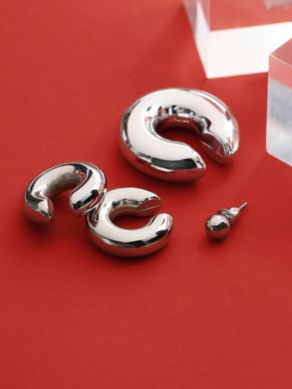 Серьги и каффы «Бублик», набор 4 шт. три дуги, цвет серебро