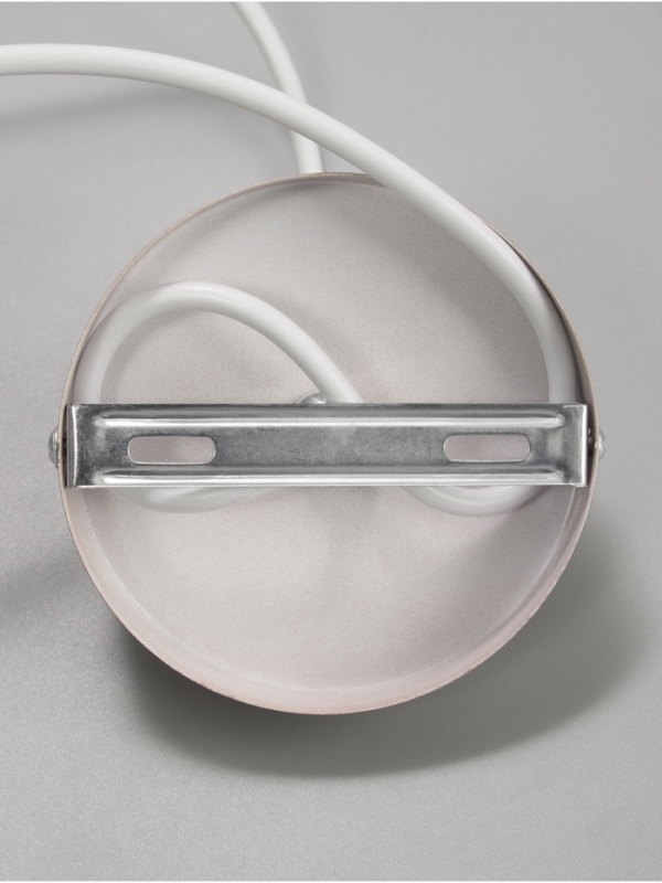 Светильник Paul 1х40Вт Е27 пр-1м кремовый 20х20х17,5см Светильник Paul 1х40Вт Е27 пр-1м кремовый 20х20х17,5см