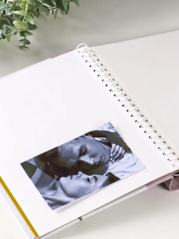 Фотоальбом 10 магнитных листов "Цветок"  23X28см, пер-т внутр.спираль