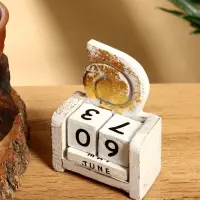 Календарь настольный «Ракушка», 10×7×5.4 см, дерево, белый Календарь настольный «Ракушка», 10×7×5.4 см, дерево, белый