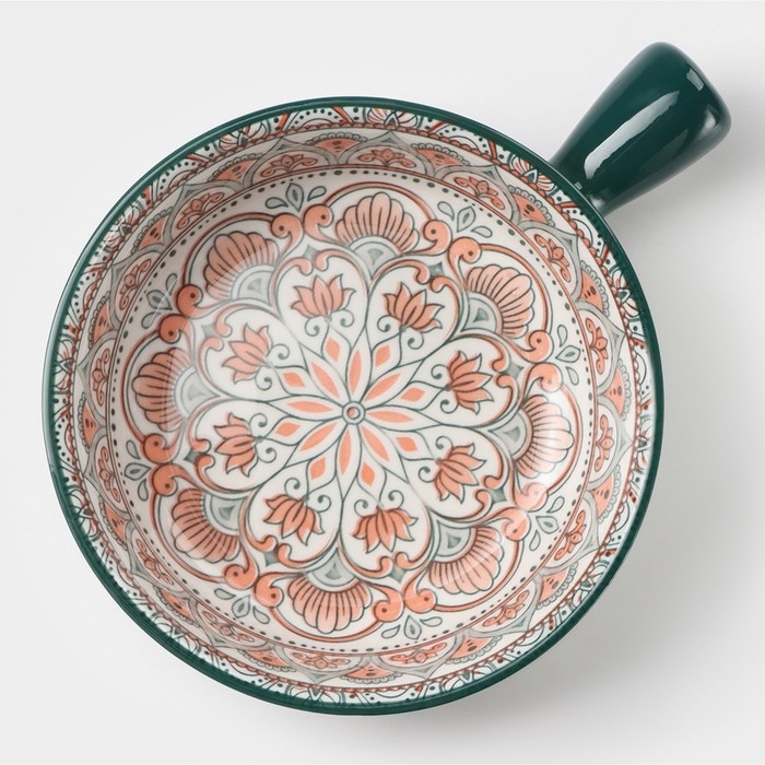 Кокотница керамическая «Цветы», 550 мл, цвет белый Кокотница керамическая «Цветы», 550 мл, цвет белый