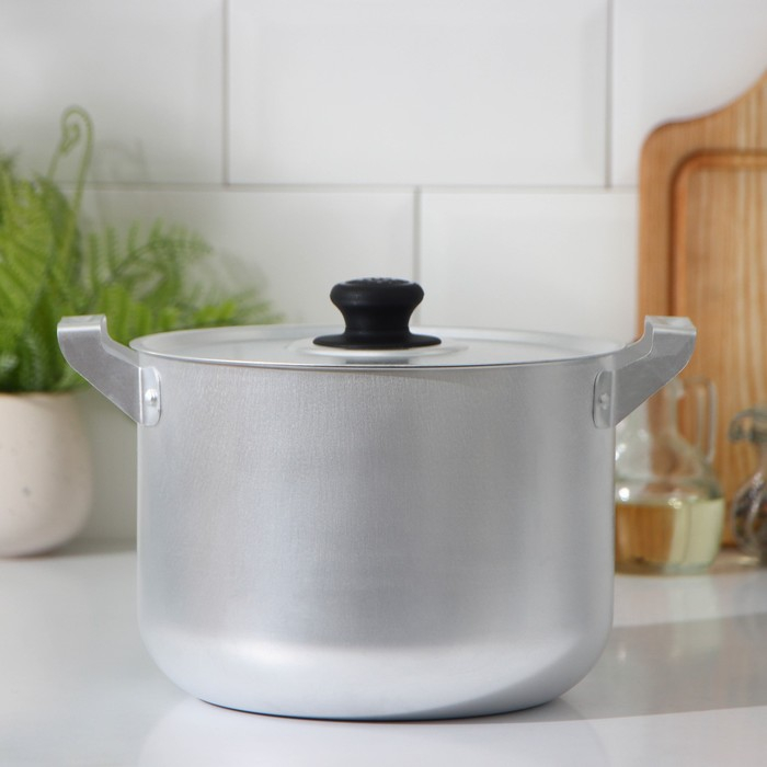 Кастрюля алюминиевая, 4.5 л, металлическая крышка Кастрюля алюминиевая, 4.5 л, металлическая крышка