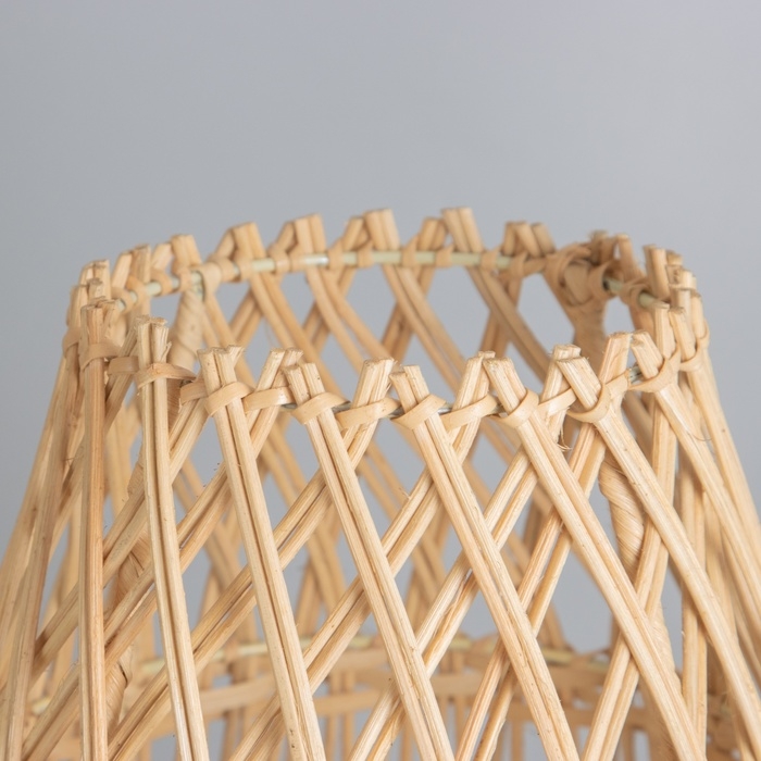 Светильник настольный из ротанга Светильник настольный из ротанга "Ютари" 1х120Вт, Е27, 20х20х55 см