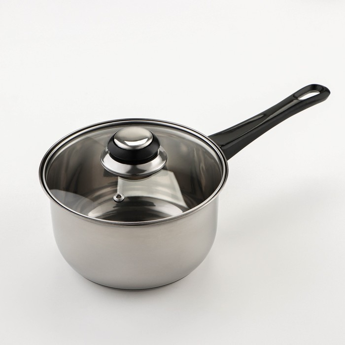 Набор посуды из нержавеющей стали «Чёрная ночь», 8 предметов: ковш 1,5 л, 2 кастрюли 2/3 л, сковорода d=24 см, крышки, стенки 0,3 мм, дно 5 мм Набор посуды из нержавеющей стали «Чёрная ночь», 8 предметов: ковш 1,5 л, 2 кастрюли 2/3 л, сковорода d=24 см, крышки, стенки 0,3 мм, дно 5 мм