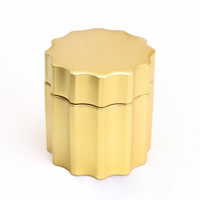 Свеча в подсвечнике из гипса с крышкой с широкими гранями, 7,5х8,5см, золото Свеча в подсвечнике из гипса с крышкой с широкими гранями, 7,5х8,5см, золото