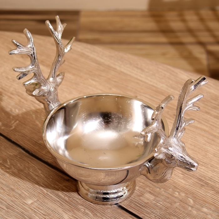 Ваза Ваза "Олени" алюминий 26х16х20 см
