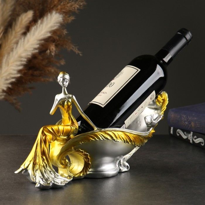 Подставка для бутылки  Подставка для бутылки "Девушка в кресле" 28*19см